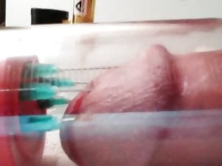 Closeup 7 needles in cockpump