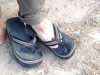 ( vid4 )wearing cumed sandals 