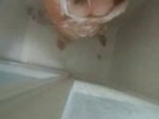 Mia milf plumper peeped on shower...