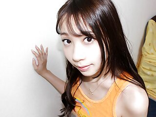 Yuria Hakaze Profile Introduction