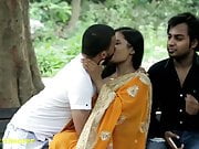 Indian Hot Kissing - Girlfriend with Boyfriend, Prank in Saree