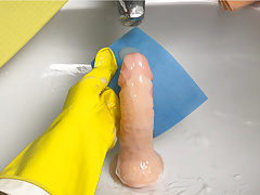 Hot Housewife Washes Dildo After Her Pussy