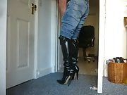 Wearing 7inch crotch boots