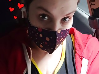 Pawg masturbates in parking lot