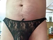 Poppers in lace gstring 