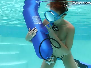 Hungarian beauty fucks dildo underwater