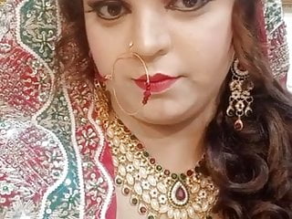 Desi Bride Clevrage