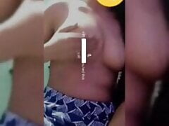 Indian girlfriend showing boobs