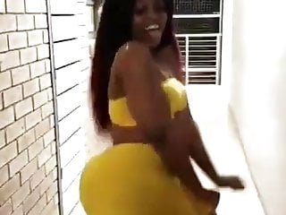 Ebony huge big booty