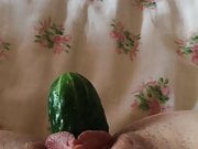 Mature Fucks her pussy with cucumber