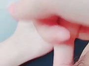 Look at these cum on her finger