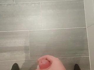 Nice Big Loud Drops Of Cum In The Bathroom...