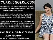Extreme anal & pussy elephant dildo fucking