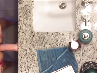 Mature, In the Bathroom, Mature Amateur Masturbation, Masturbation