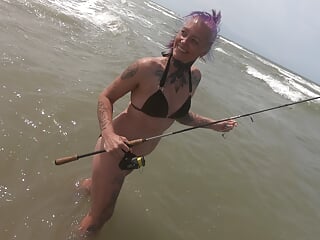 I catch Fish and MEN - Fishing turns into Sloppy Blowjob 