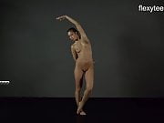FlexyTeens - Zina shows flexible nude bod