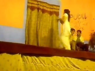 Pakistani Hot Mujra