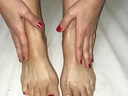 Hot Milf Foot Massage 
