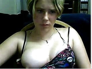 German young girl show one tits with face (by jozik)