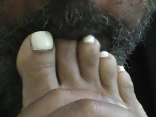 Ebony Sucking Her Own Toes - Free Ebony Toe Sucking Porn Videos (331) - Tubesafari.com