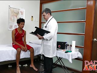 Doctor Daddy Measures Twink Patients Ass With His Cock