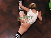 Huge Bubble-Butt Teen Stretching Hot Bouncing Her Big-Tits!