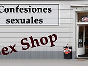 Camarera y propietario de un Sex shop. Spanish audio.