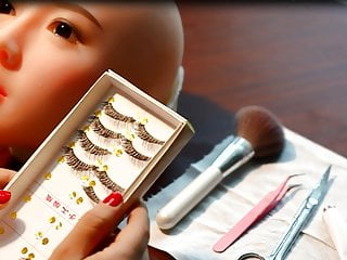 Install new Eyelashes on your fuck doll