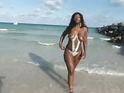 Aryana Starr Was Just Hangin Out On South Beach