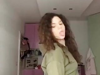 Elena Mrdjen tiktok kurva