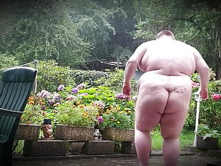 Superchubby soc taking a shower outside...
