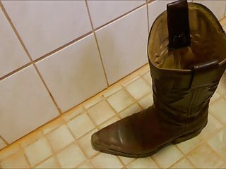 piss in wifes cowboy boots