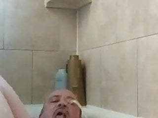 Cumfag4master kik bath piss time...