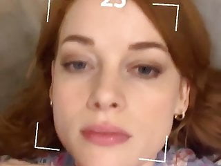 Jane Levy selfie